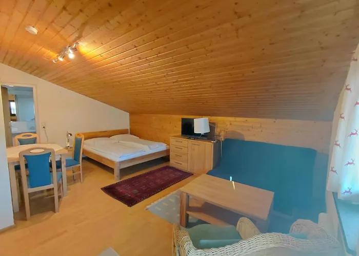 Apartament Hillside *